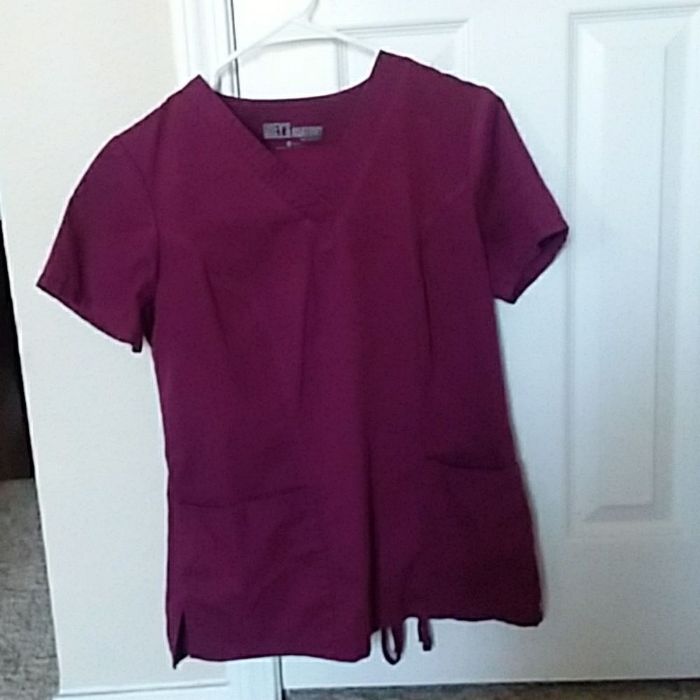 Scrub set